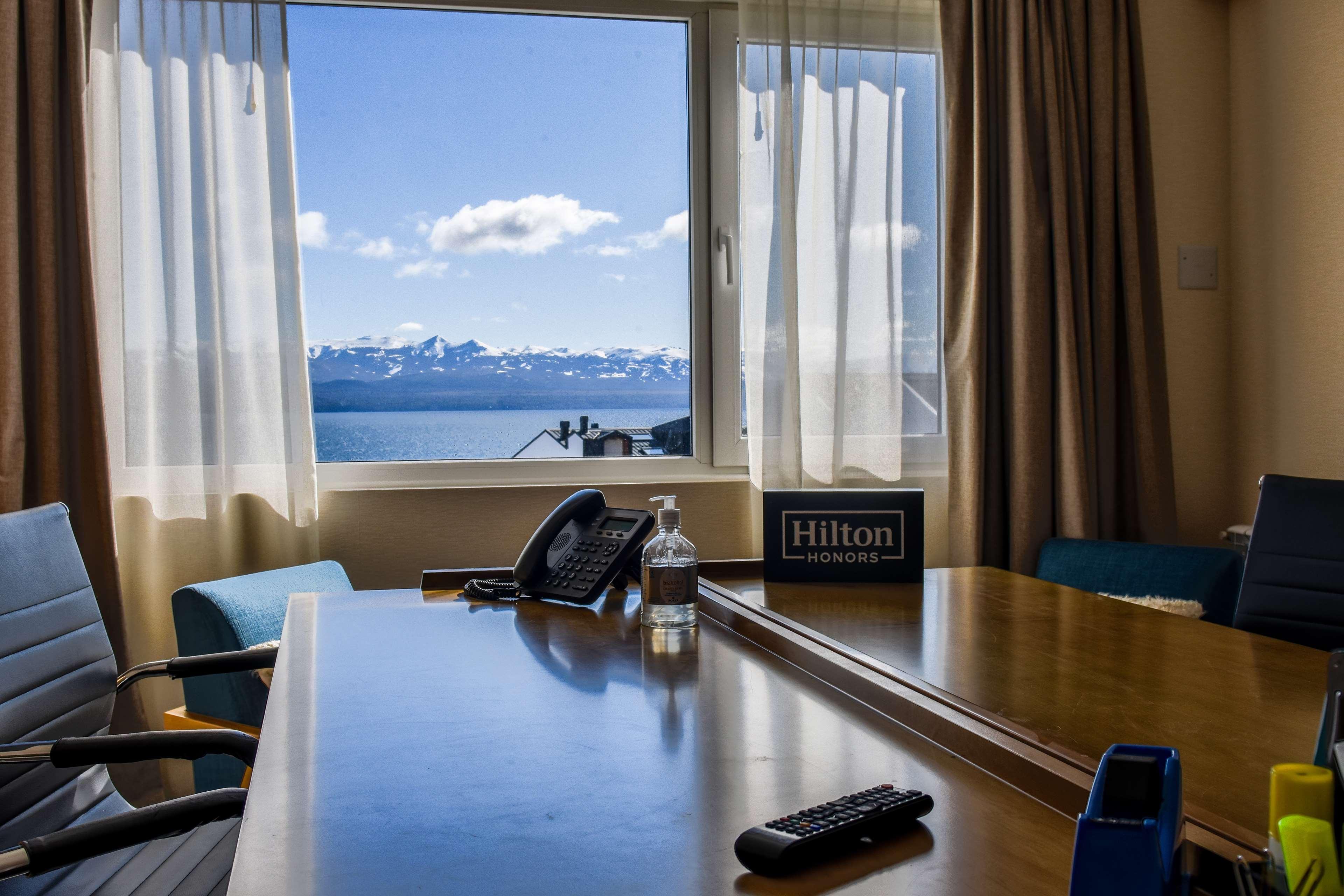 Hotel Hampton By Hilton Bariloche Esterno foto